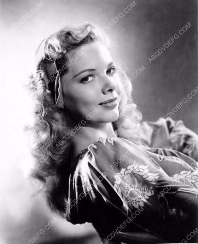 beautiful Barbara Lawrence portrait 8b20-3318