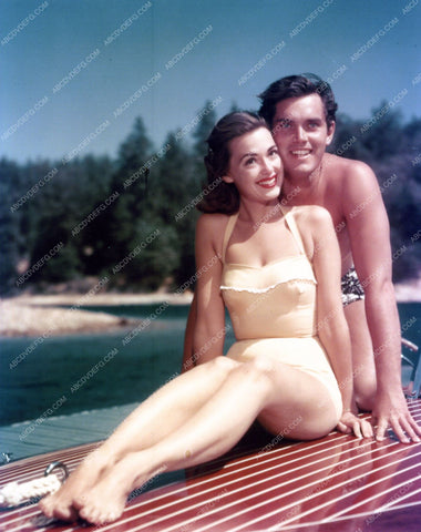 gorgeous Barbara Rush husband Jeffrey Hunter on boat great outdoors 8b20-3385