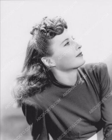 beautiful Barbara Stanwyck portrait 8b20-3486