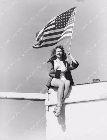 patriotic Ava Gardner waving the flag in her swimwear 8b20-3943