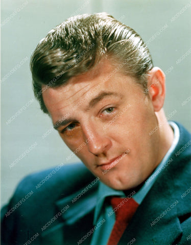 Robert Mitchum portrait 8b20-5006