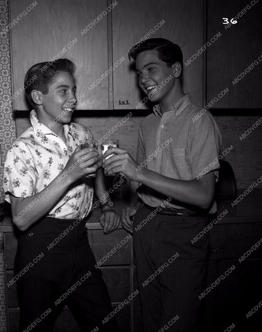 brothers Bobby Johnny Crawford enjoy a glass of milk 8b20-5040