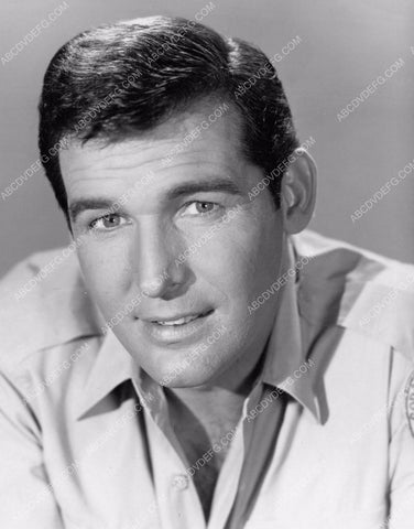 handsome Brian Kelly portrait 8b20-5177
