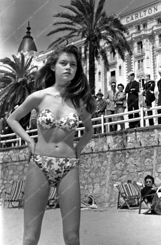 Brigitte Bardot in her new bikini at the beach 8b20-5268