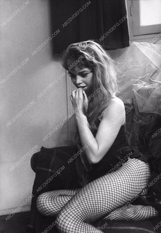 candid Brigitte Bardot takes it easy for a minute 8b20-5335
