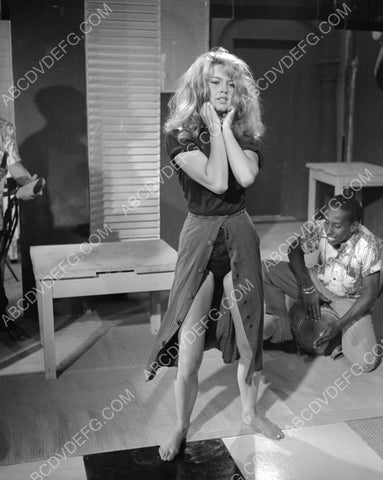 Brigitte Bardot sexy dance number 8b20-5360