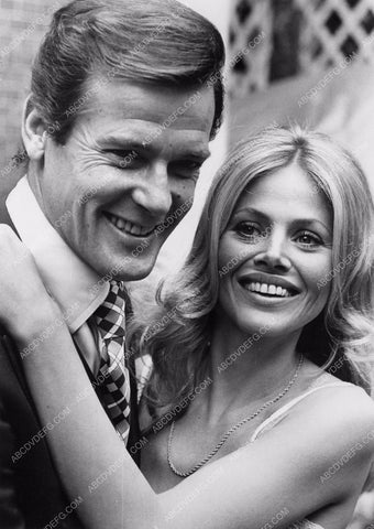 Roger Moore Britt Ekland pose together 8b20-5437
