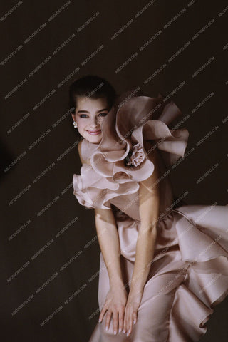 Brooke Shields fashion portrait 8b20-5462