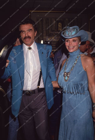 Burt Reynolds Lonnie Anderson out in their western duds 8b20-5600