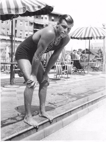 athletic Buster Crabbe ready to dive into the pool 8b20-5635