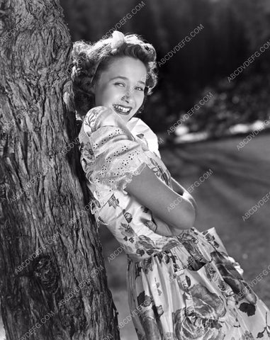 Jane Powell beautiful outdoors portrait 8b20-5849