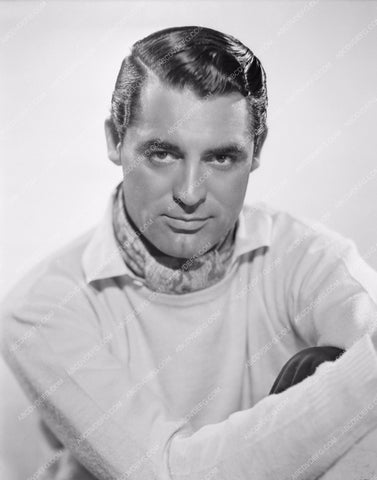 handsome Cary Grant in a sweater 8b20-6149