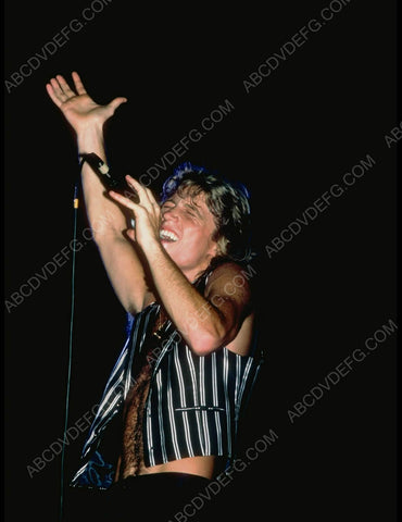 Andy Gibb live on stage 8b20-6555