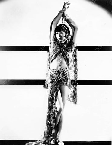 Anna May Wong in exotic outfit 8b20-6573
