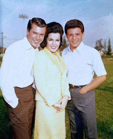Annette Funicello Frankie Avalon outdoors pic 8b20-6770