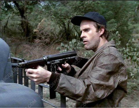 Dwight Schultz and a machine gun TV The A-Team 8b20-6801