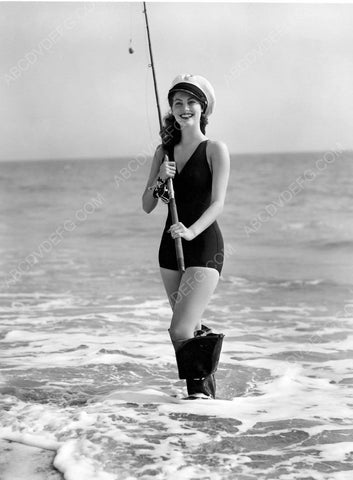 sexy Ava Gardner does some deep sea fishing 8b20-6830