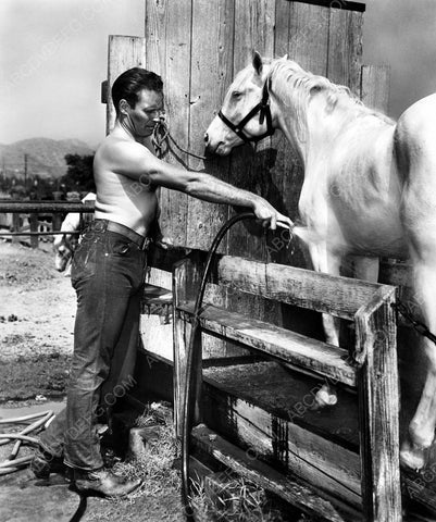shirtless Charlton Heston waters down the horses 8b20-7023