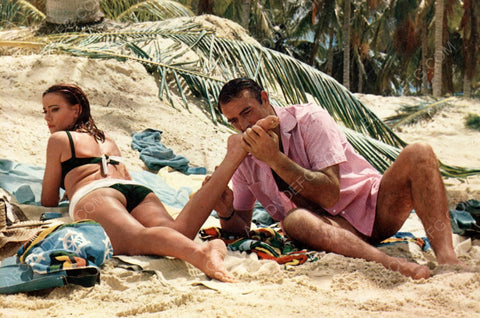Sean Connery and sexy Claudine Auger James Bond film Dr. No 8b20-7095