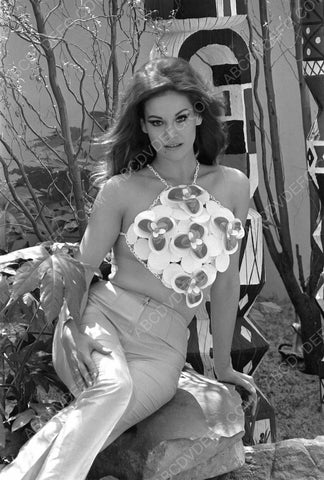 gorgeous Claudine Auger 8b20-7099