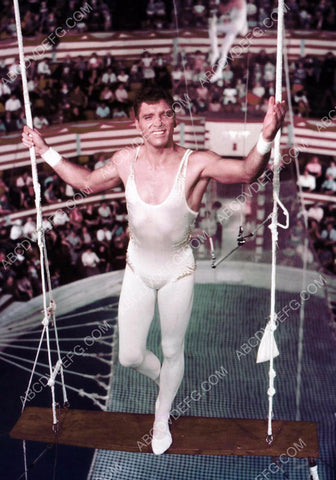 Burt Lancaster way up high film Trapeze 8b20-7162