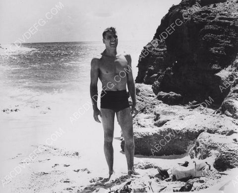 Burt Lancaster in swimwear on the beach 8b20-7174