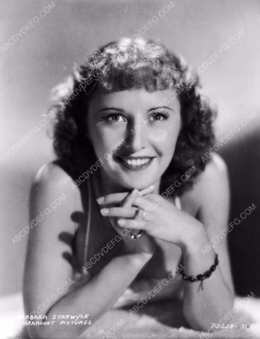 perky Barbara Stanwyck portrait 8b20-7257