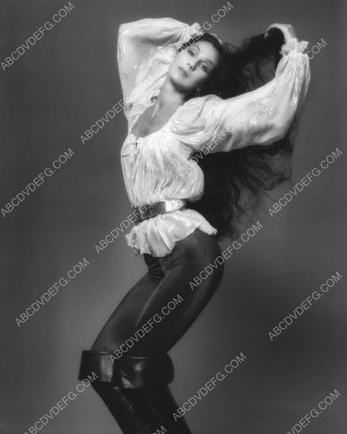 Cher portrait 8b20-7315