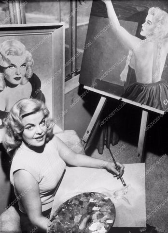 Cleo Moore does a little painting 8b20-7348