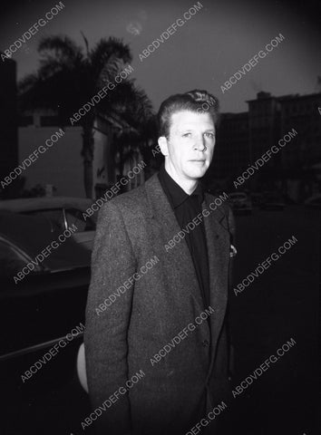 Dan Dailey at night 8b20-7593