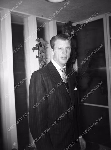 Dan Dailey cool pic 8b20-7596
