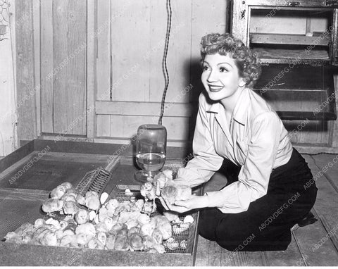 Claudette Colbert bunch baby chicks film The Egg and I 8b20-7696