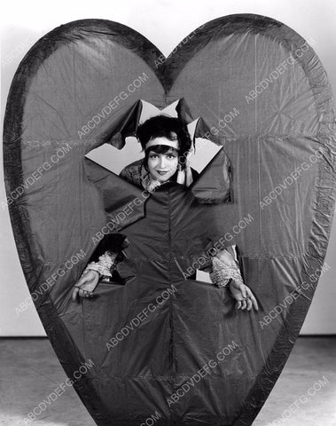 Claudette Colbert St. Valentines Day pose 8b20-7718