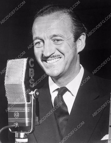 David Niven does CBS radio broadcast 8b20-7806