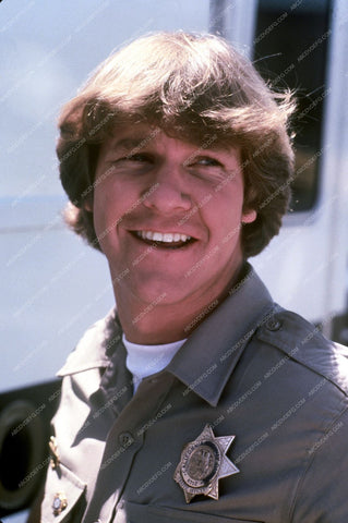 Larry Wilcox TV Chips 8b20-7999
