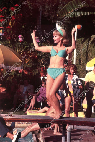 Debbie Reynolds in her bikini shaking the maracas 8b20-8137