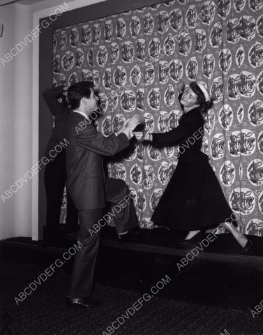 Eddie Fisher Debbie Reynolds doing some dancing 8b20-8141
