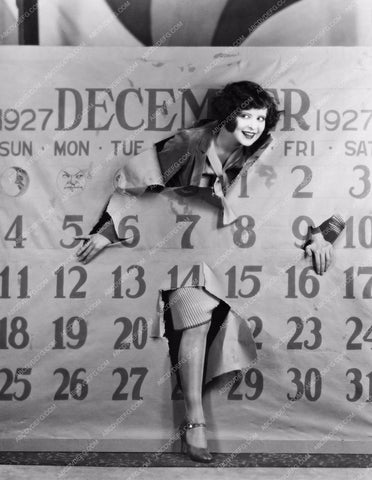 Clara Bow busting through December 8b20-8319