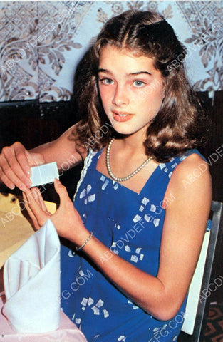 Brooke Shields opens a surprise 8b20-8395