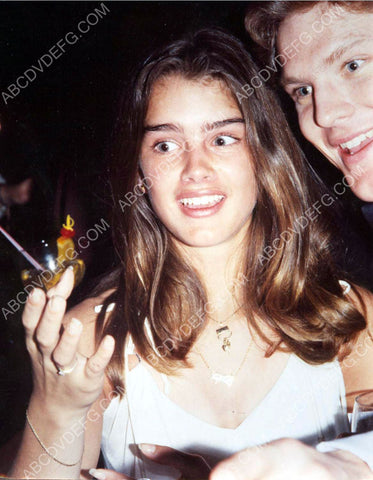 Brooke Shields and friend out to dinner 8b20-8396