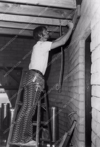 handyman Chad Everett does some electrical work at home 8b20-8746