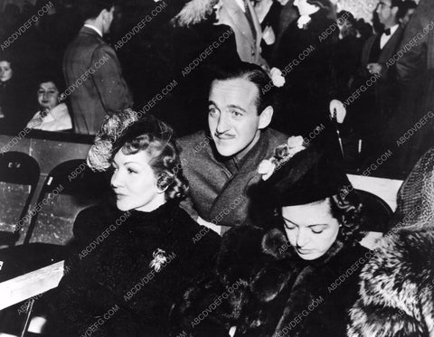 Claudette Colbert Basil Rathbone at some event 8b20-8839
