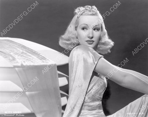 beautiful Betty Grable portrait 8b20-8883