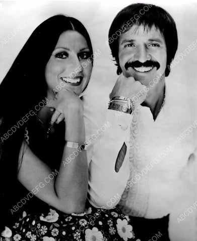Cher & Sonny Bono portrait 8b20-9097
