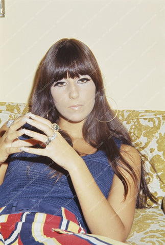 Cher relaxing on the sofa 8b20-9107