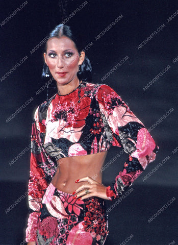 Cher in groovy fashion 8b20-9109