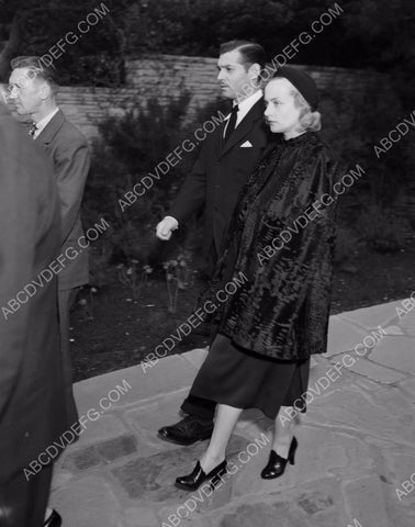 Clark Gable Carole Lombard at a funeral I think 8b20-9131