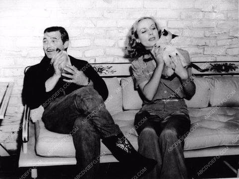 Clark Gable Carole Lombard and their siamese cats 8b20-9282