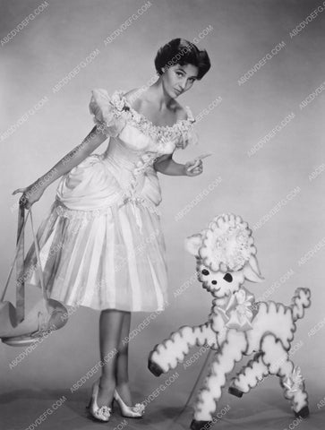 Cyd Charise does the Little Bo Peep routine 8b20-9446