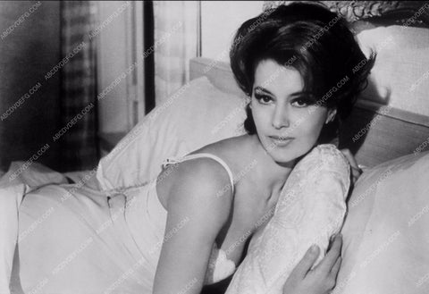 Cyd Charise in bed 8b20-9448